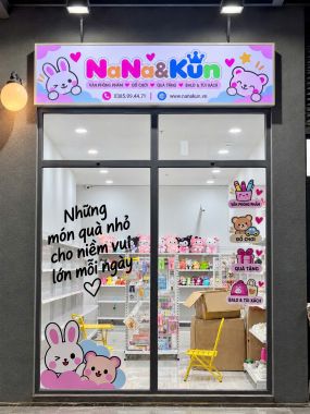 Hoàn Thiện Bảng Hiệu NaNa & Kun – Văn Phòng Phẩm, Đồ Chơi & Quà Tặng