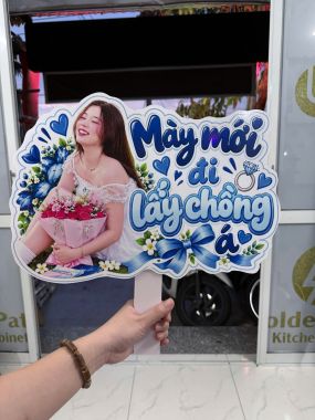 Mẫu Bảng Cầm Tay Chụp Ảnh Cưới Độc Đáo