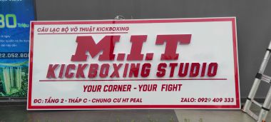 Mẫu Bảng Hiệu Phòng Kickboxing Chữ Nổi Có Đèn LED Ấn Tượng