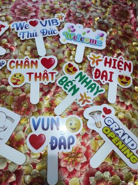 HASHTAG TAY CẦM