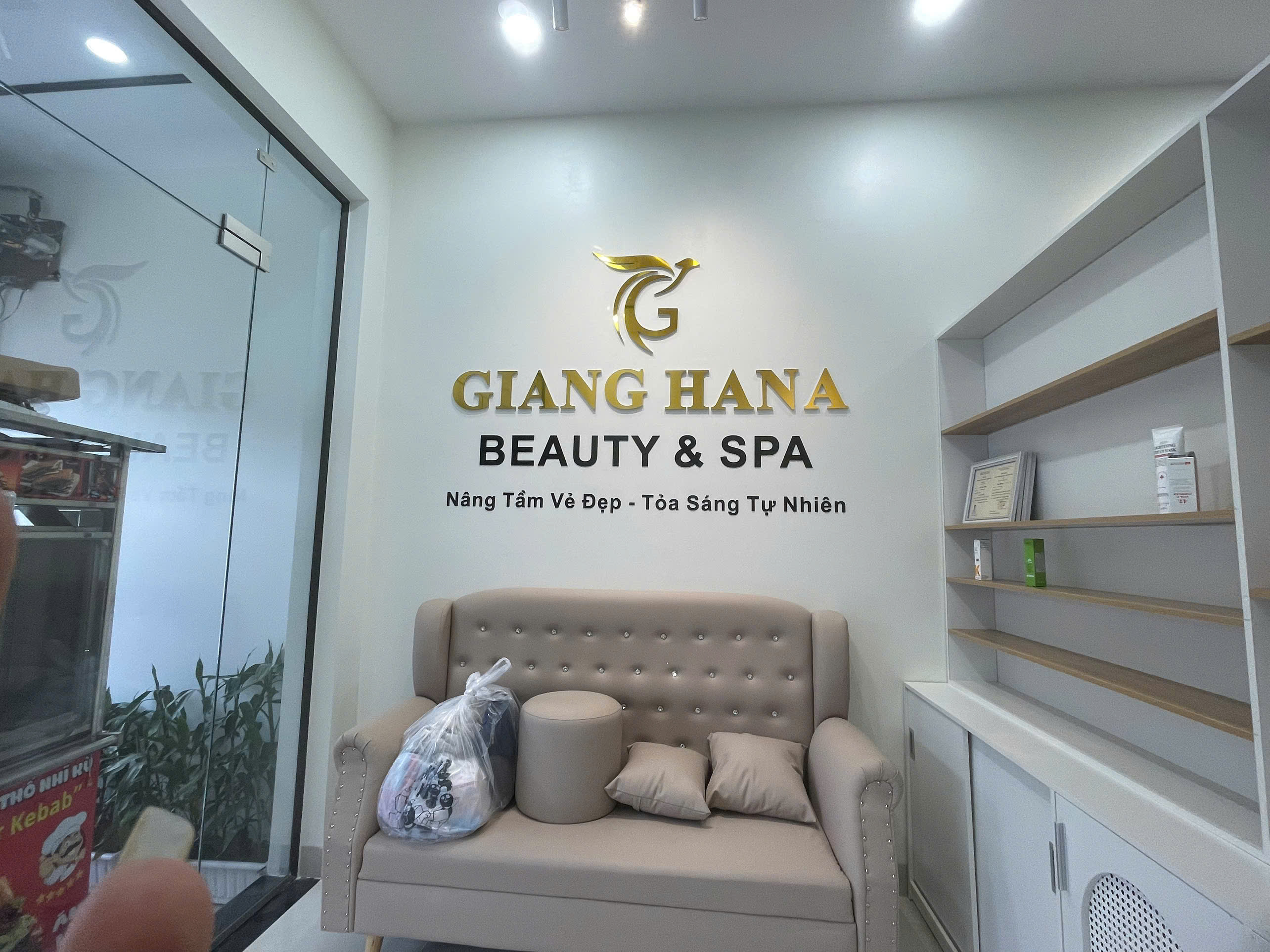 BẢNG HIỆU GIANG SPA BEAUTY & SPA